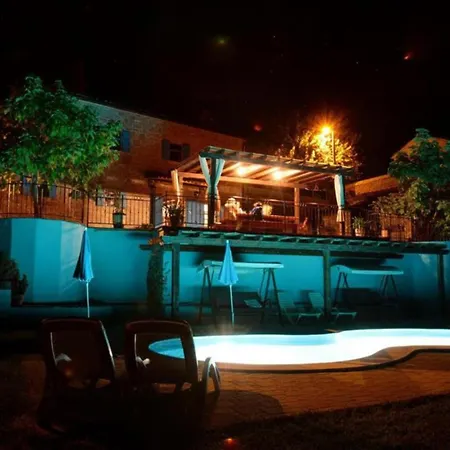 Viera For 12 People In Istria With Private Pool & Pet Friendly *