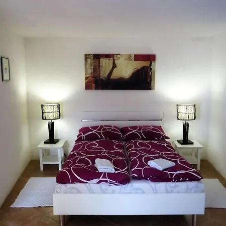 Viera For 12 People In Istria With Private Pool & Pet Friendly Villa *