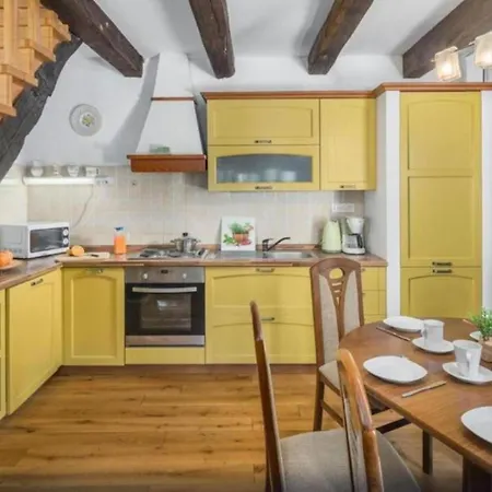 Viera For 12 People In Istria With Private Pool & Pet Friendly Villa