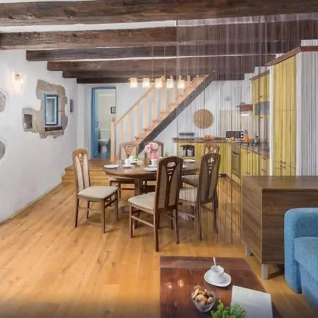 Villa Viera For 12 People In Istria With Private Pool & Pet Friendly *