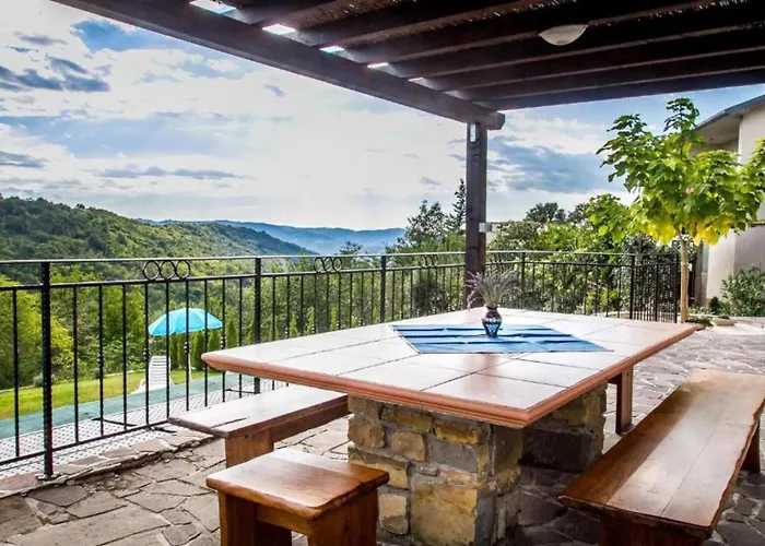 Viera For 12 People In Istria With Private Pool & Pet Friendly Villa