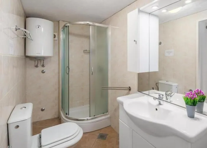 Viera For 12 People In Istria With Private Pool & Pet Friendly Racicki Brijeg