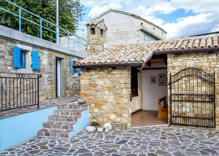 Viera For 12 People In Istria With Private Pool & Pet Friendly Racicki Brijeg