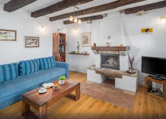 Viera For 12 People In Istria With Private Pool & Pet Friendly * Racicki Brijeg