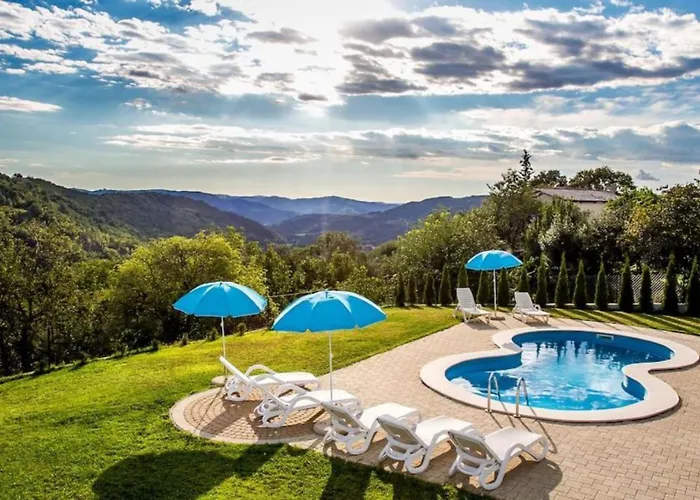 Viera For 12 People In Istria With Private Pool & Pet Friendly Villa